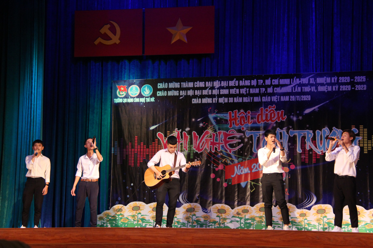 Tiết mục Mashup Thời Học Sinh và Nhất Quỷ Nhì Ma