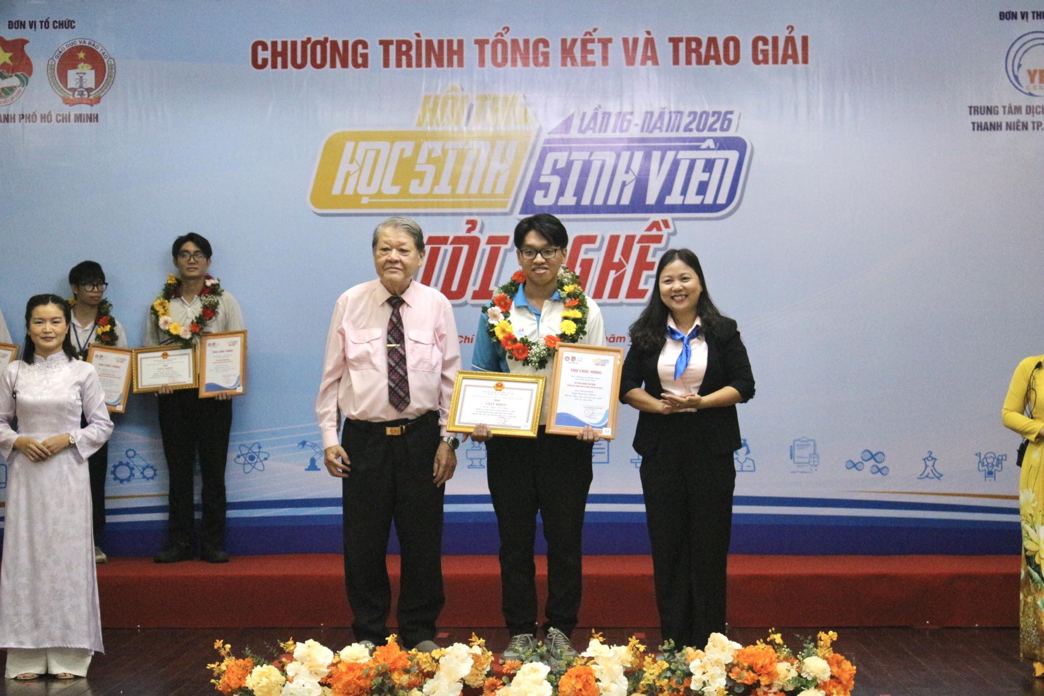 Giải Khuyến khích Nghề Phát triển Website: Sinh viên Cao Đại Đồng