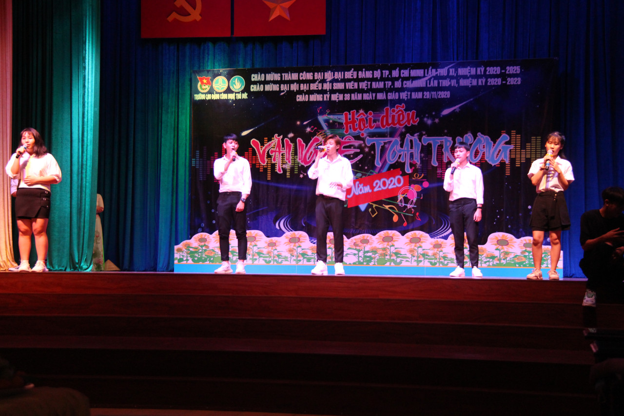 Tiết mục Tình Thơ