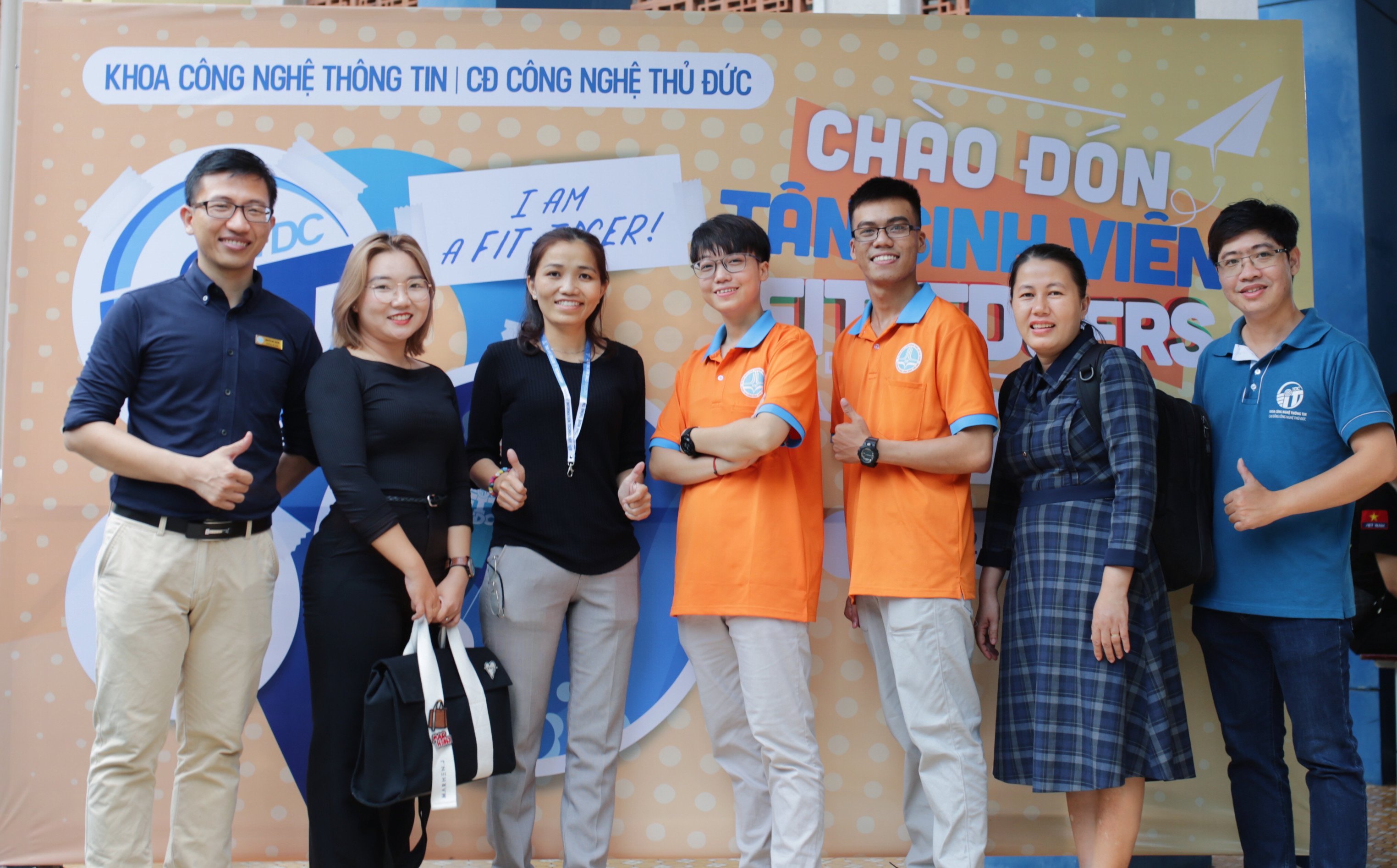 Đội cộng tác viên và giảng viên FIT-TDC hỗ trợ Lễ đón tân FIT-TDCer 2020.