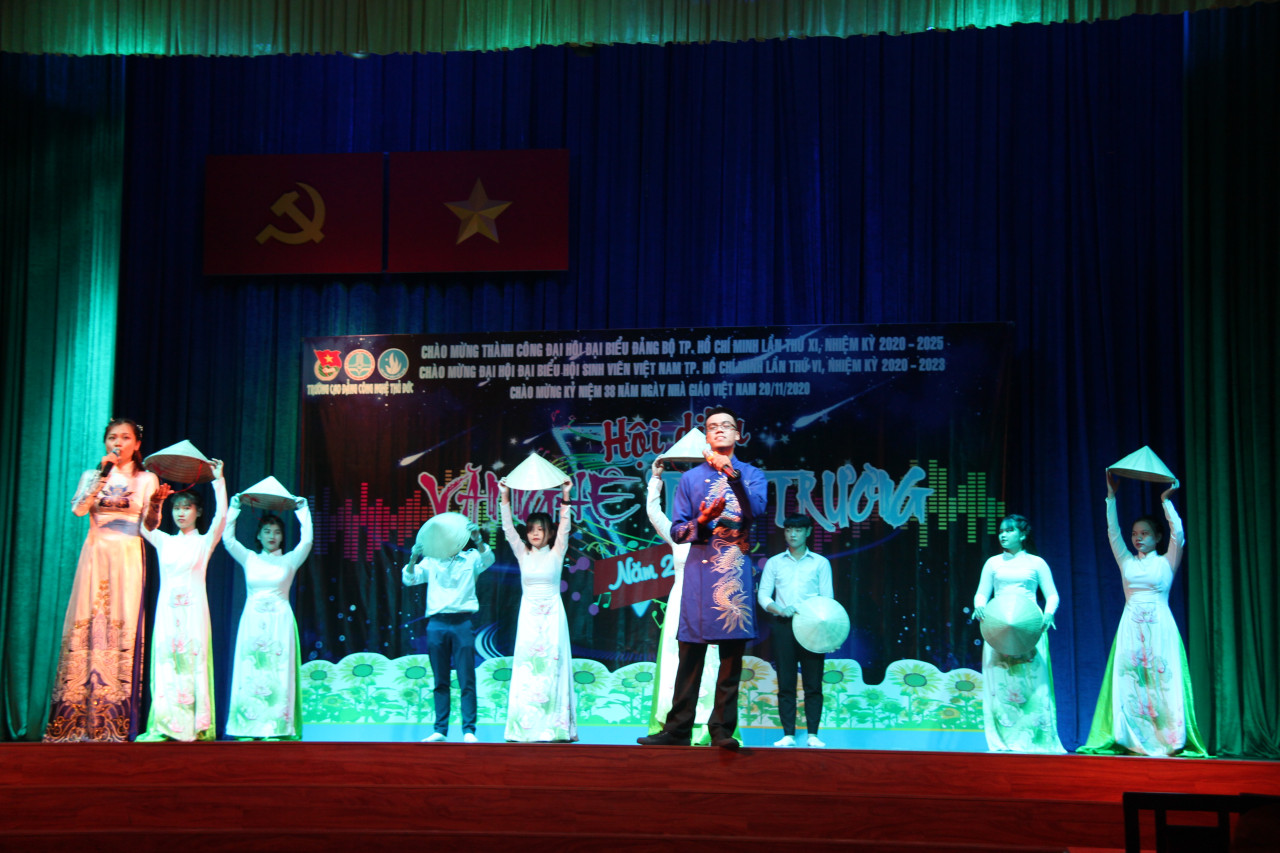 Tiết mục Thương Ca Tiếng Việt