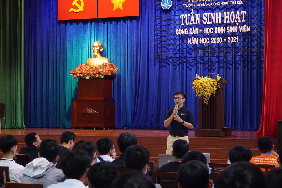 Thầy Nguyễn Huy Hoàng-TMB Công Nghệ Phần Mềm giới thiệu chương trình ngành CNTT theo mô hình gắn kết với doanh nghiệp và trường cao đẳng Nhật Bản