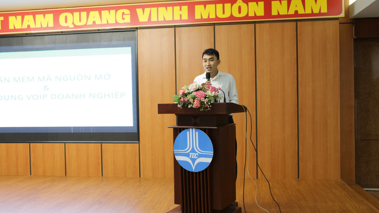 Thầy Lê Diên Tâm - Trưởng khoa CNTT phát biểu chào mừng